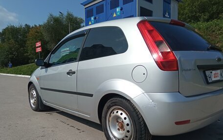 Ford Fiesta, 2005 год, 330 000 рублей, 5 фотография