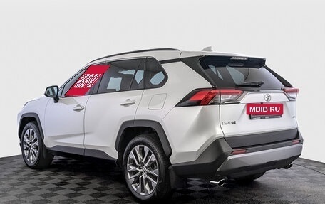 Toyota RAV4, 2021 год, 3 990 000 рублей, 7 фотография