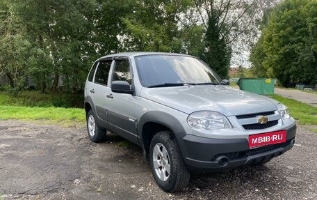 Chevrolet Niva I рестайлинг, 2014 год, 750 000 рублей, 2 фотография