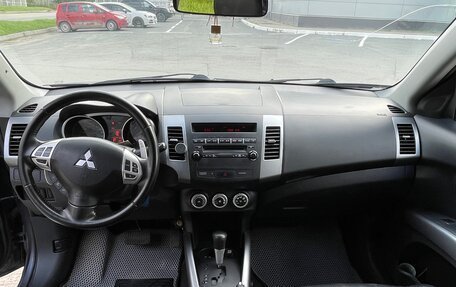 Mitsubishi Outlander III рестайлинг 3, 2008 год, 1 499 990 рублей, 8 фотография