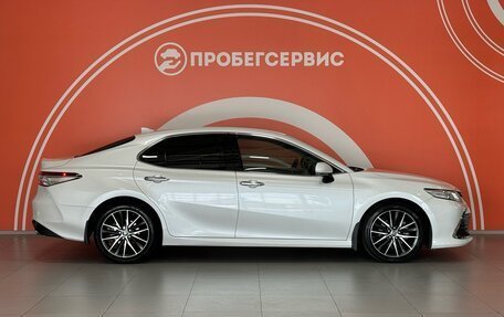 Toyota Camry, 2021 год, 4 700 000 рублей, 4 фотография