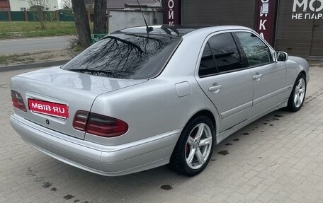 Mercedes-Benz E-Класс, 2000 год, 440 000 рублей, 4 фотография