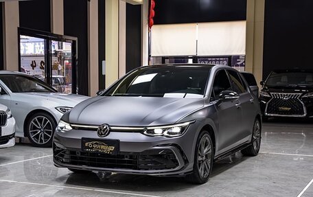 Volkswagen Golf VIII, 2021 год, 1 850 000 рублей, 1 фотография