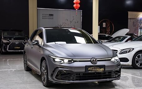 Volkswagen Golf VIII, 2021 год, 1 850 000 рублей, 4 фотография