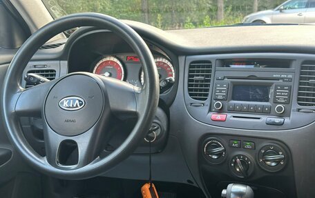 KIA Rio II, 2010 год, 859 000 рублей, 9 фотография