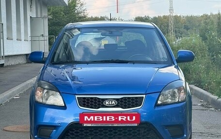 KIA Rio II, 2010 год, 859 000 рублей, 2 фотография