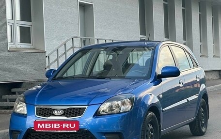 KIA Rio II, 2010 год, 859 000 рублей, 3 фотография