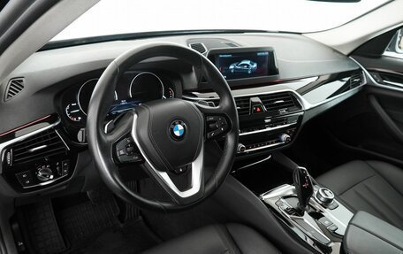 BMW 5 серия, 2018 год, 3 470 000 рублей, 12 фотография