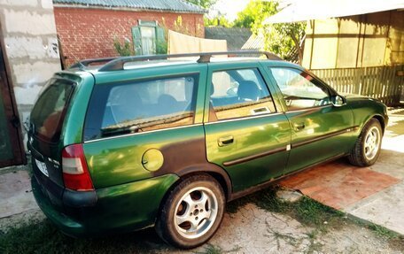 Opel Vectra B рестайлинг, 1997 год, 240 000 рублей, 1 фотография