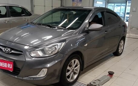 Hyundai Solaris II рестайлинг, 2012 год, 650 000 рублей, 1 фотография