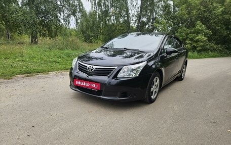 Toyota Avensis III рестайлинг, 2009 год, 1 100 000 рублей, 1 фотография