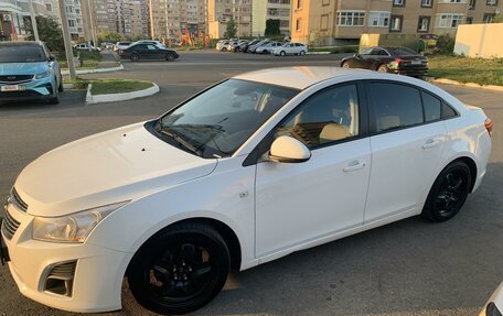 Chevrolet Cruze II, 2013 год, 810 000 рублей, 3 фотография