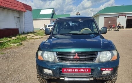 Mitsubishi Pajero III рестайлинг, 2000 год, 780 000 рублей, 2 фотография