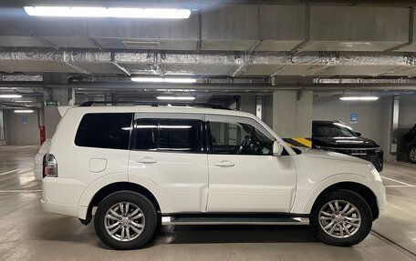 Mitsubishi Pajero IV, 2011 год, 2 150 000 рублей, 4 фотография