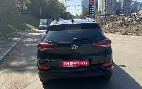 Hyundai Tucson III, 2018 год, 2 300 000 рублей, 3 фотография