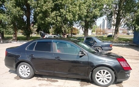 Volkswagen Jetta VI, 2008 год, 600 000 рублей, 2 фотография