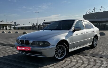 BMW 5 серия, 2002 год, 650 000 рублей, 2 фотография