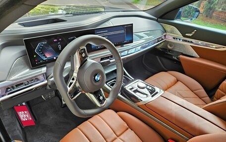 BMW 7 серия, 2024 год, 20 300 000 рублей, 33 фотография