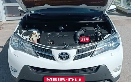 Toyota RAV4, 2013 год, 1 550 000 рублей, 10 фотография