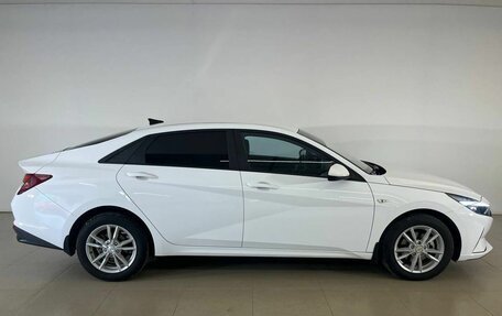 Hyundai Elantra, 2021 год, 2 328 000 рублей, 8 фотография