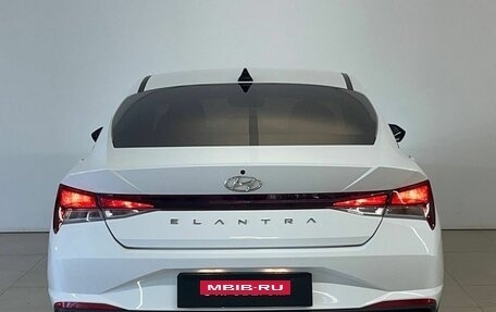 Hyundai Elantra, 2021 год, 2 328 000 рублей, 6 фотография