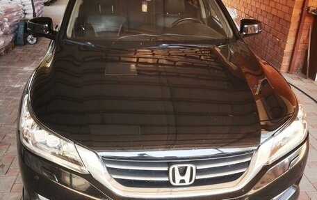 Honda Accord IX рестайлинг, 2013 год, 1 540 000 рублей, 3 фотография