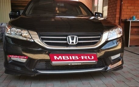 Honda Accord IX рестайлинг, 2013 год, 1 540 000 рублей, 2 фотография