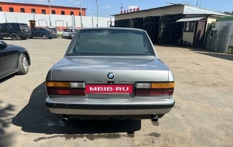 BMW 5 серия, 1987 год, 490 000 рублей, 5 фотография