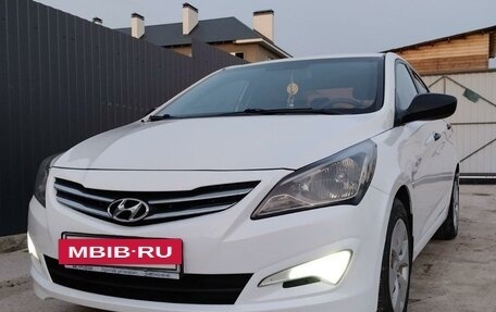 Hyundai Solaris II рестайлинг, 2014 год, 1 100 000 рублей, 6 фотография