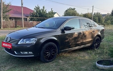 Volkswagen Passat B7, 2013 год, 1 450 000 рублей, 2 фотография