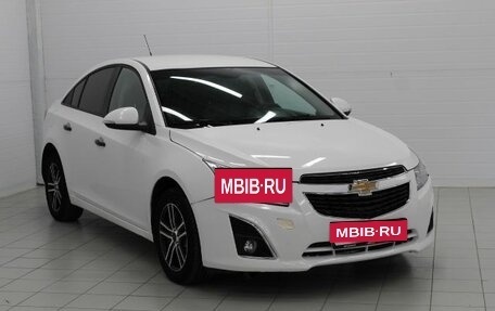 Chevrolet Cruze II, 2014 год, 800 000 рублей, 3 фотография