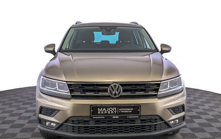 Volkswagen Tiguan II, 2019 год, 2 495 000 рублей, 2 фотография