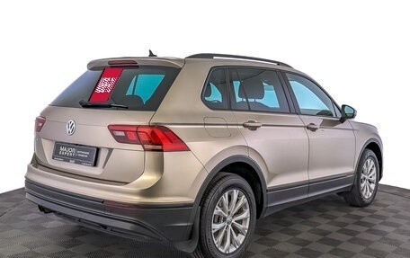 Volkswagen Tiguan II, 2019 год, 2 495 000 рублей, 5 фотография