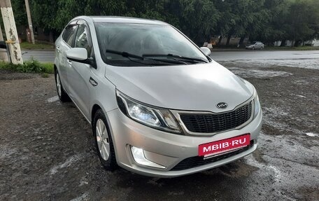 KIA Rio III рестайлинг, 2013 год, 910 000 рублей, 2 фотография