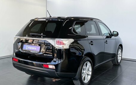 Mitsubishi Outlander III рестайлинг 3, 2014 год, 1 670 000 рублей, 5 фотография