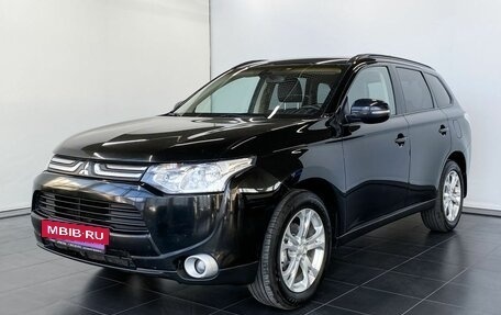 Mitsubishi Outlander III рестайлинг 3, 2014 год, 1 670 000 рублей, 2 фотография