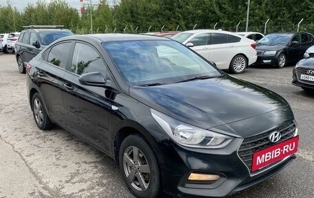 Hyundai Solaris II рестайлинг, 2017 год, 1 000 000 рублей, 3 фотография