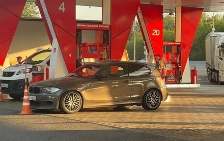 BMW 1 серия, 2008 год, 2 300 000 рублей, 10 фотография