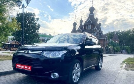 Mitsubishi Outlander III рестайлинг 3, 2013 год, 1 499 000 рублей, 1 фотография