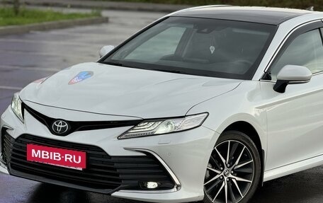 Toyota Camry, 2022 год, 4 200 000 рублей, 2 фотография