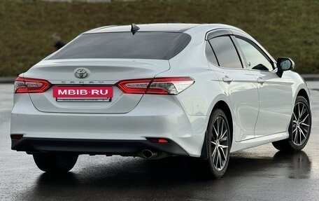 Toyota Camry, 2022 год, 4 200 000 рублей, 5 фотография