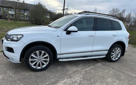 Volkswagen Touareg III, 2012 год, 2 950 000 рублей, 3 фотография