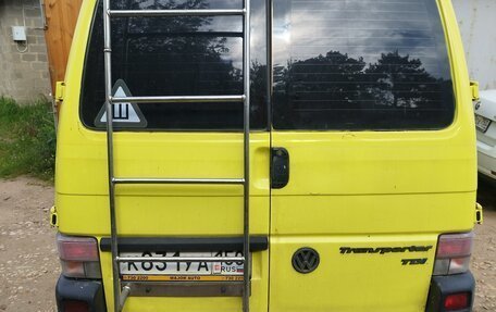 Volkswagen Transporter T4, 2003 год, 750 000 рублей, 3 фотография