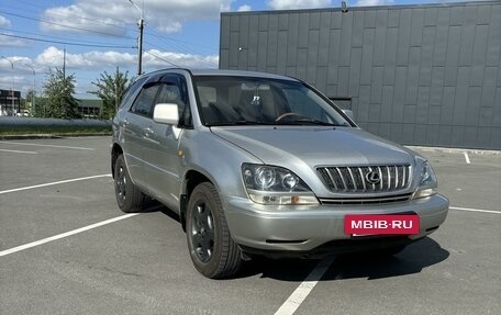 Lexus RX IV рестайлинг, 2001 год, 970 000 рублей, 3 фотография