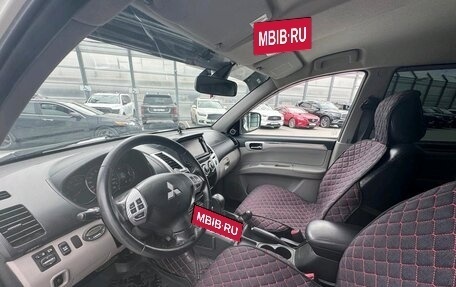 Mitsubishi Pajero Sport II рестайлинг, 2013 год, 1 930 000 рублей, 10 фотография