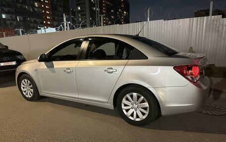 Chevrolet Cruze II, 2011 год, 785 000 рублей, 4 фотография