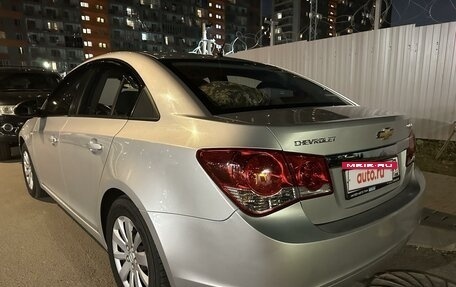 Chevrolet Cruze II, 2011 год, 785 000 рублей, 10 фотография