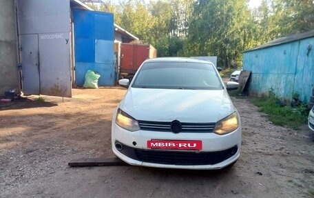 Volkswagen Polo VI (EU Market), 2012 год, 350 000 рублей, 3 фотография