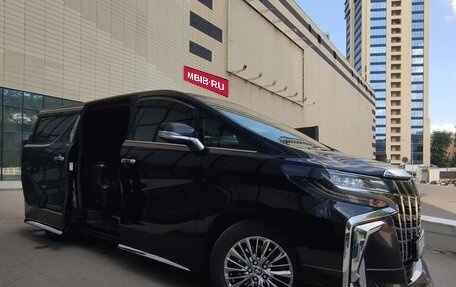 Toyota Alphard III, 2018 год, 4 700 000 рублей, 5 фотография