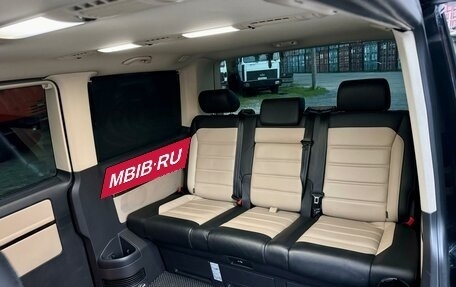 Volkswagen Multivan T6 рестайлинг, 2018 год, 4 750 000 рублей, 12 фотография